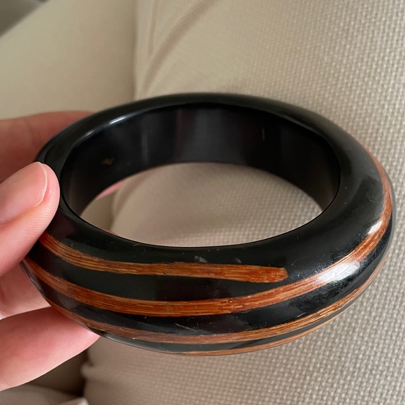 Fabulous Striped Bangle - Picture 14 of 15